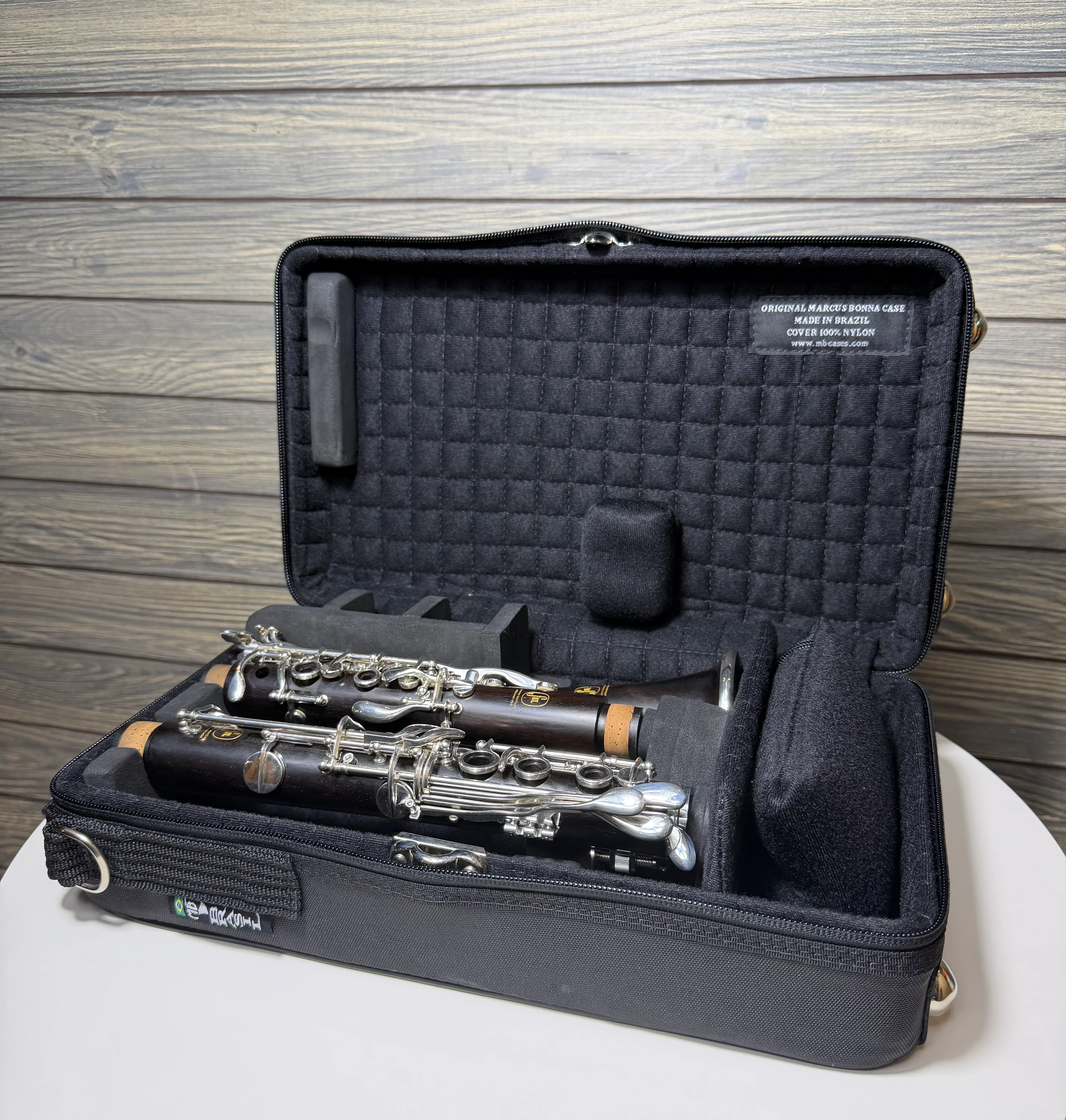 Fox Model 5800 Professional Bb Clarinet - Image 12