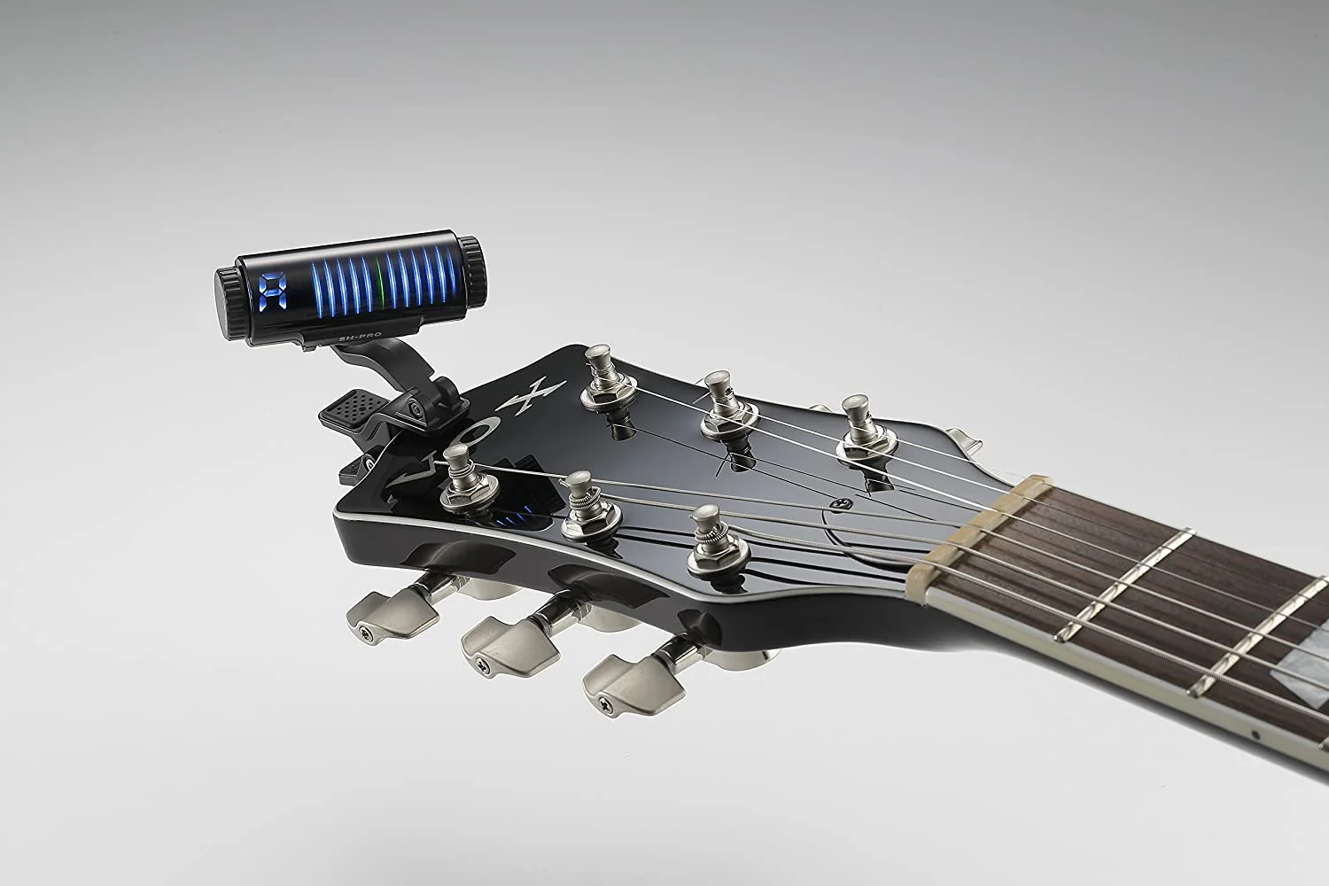 KORG Sledgehammer Pro Guitar and Bass Clip-On Tuner - Image 4