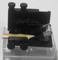 The Reed Machine Reed Clipper for Bb Clarinet - Image 2