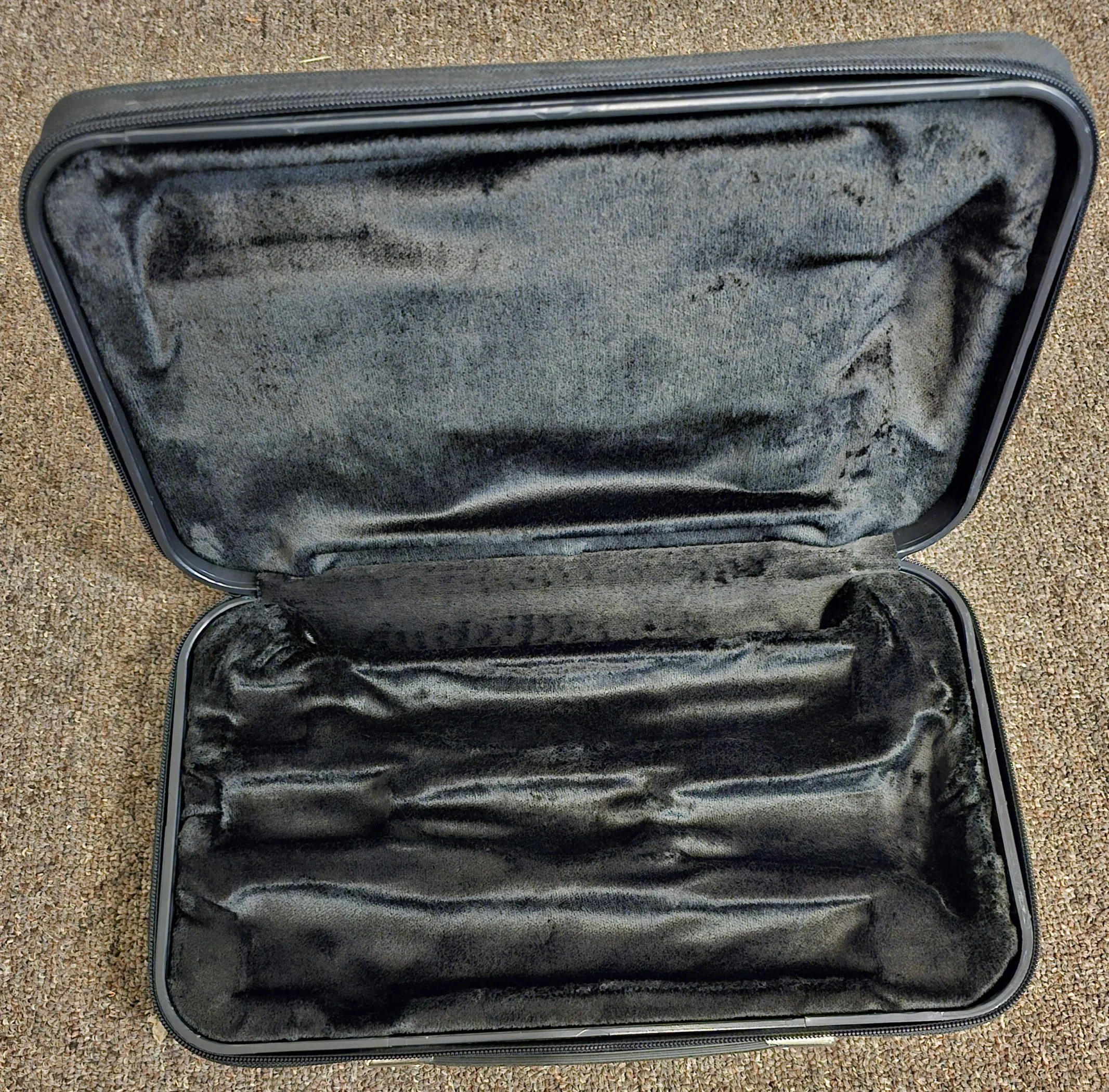 Selmer Paris Light Case Single Bb Clarinet - 5015 - Image 3