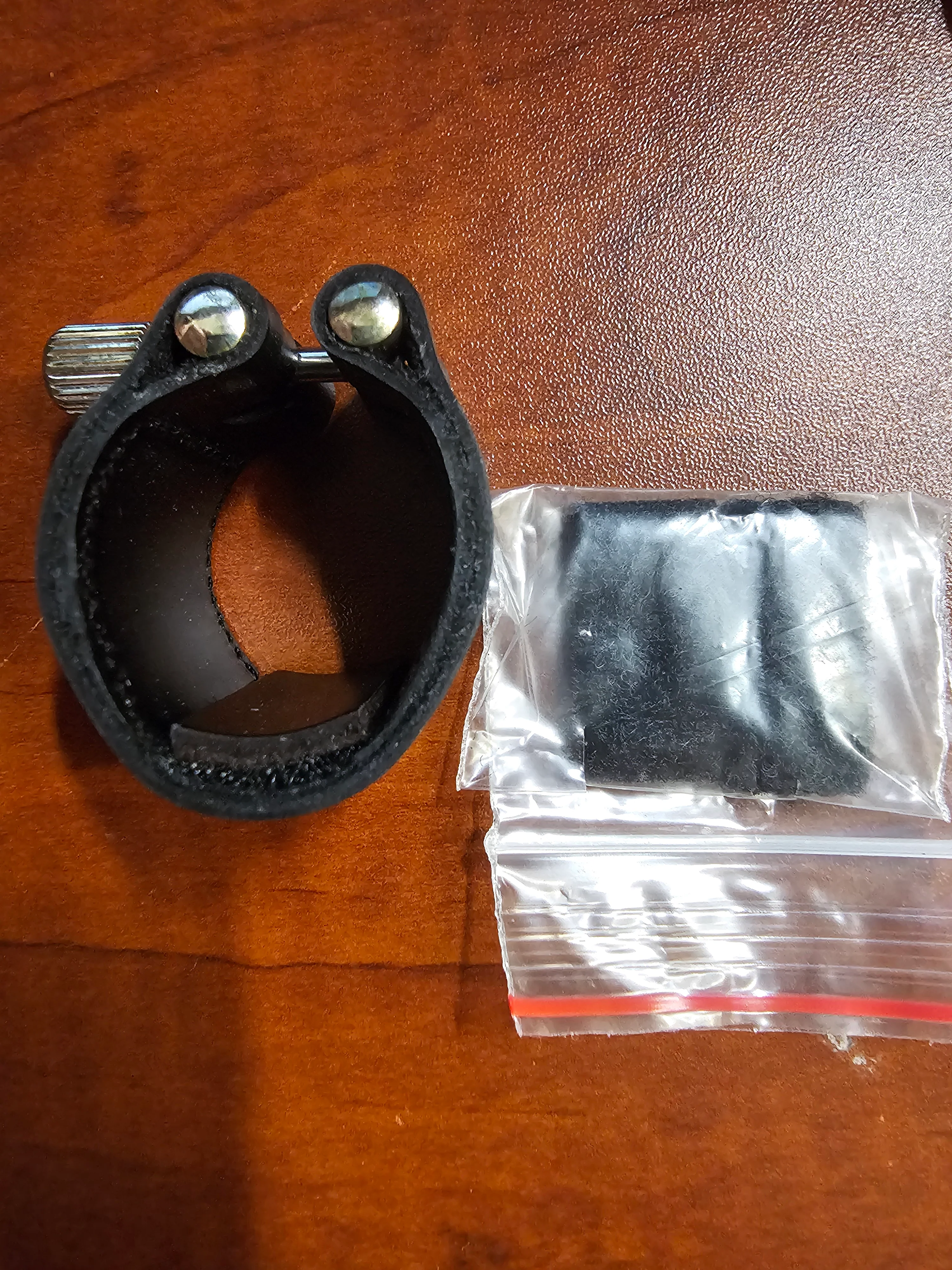 Vandoren Alto Clarinet Leather Ligature LC23P without Cap Open Box - Image 3